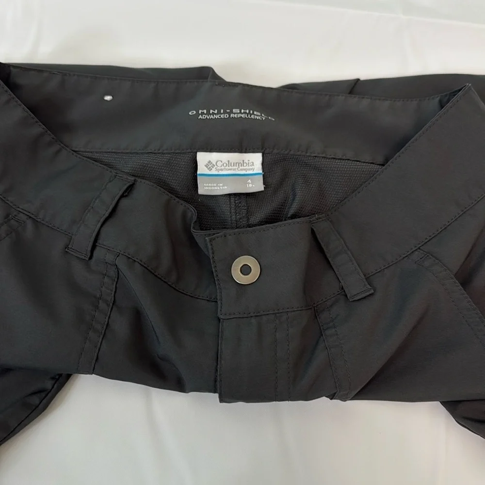 Columbia Women's Gray Capris - Picture 4 of 4